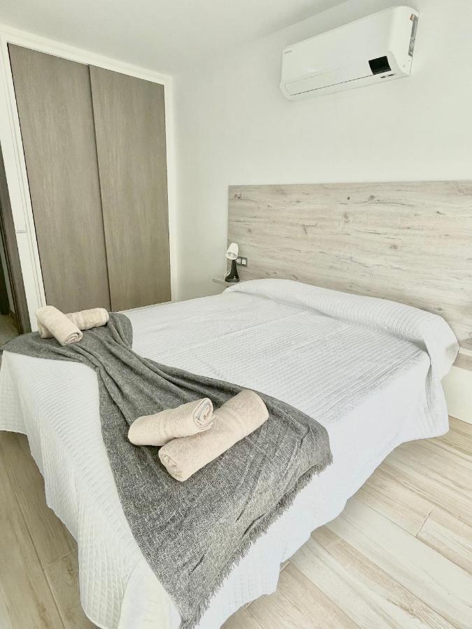 Island Suites Арона Экстерьер фото